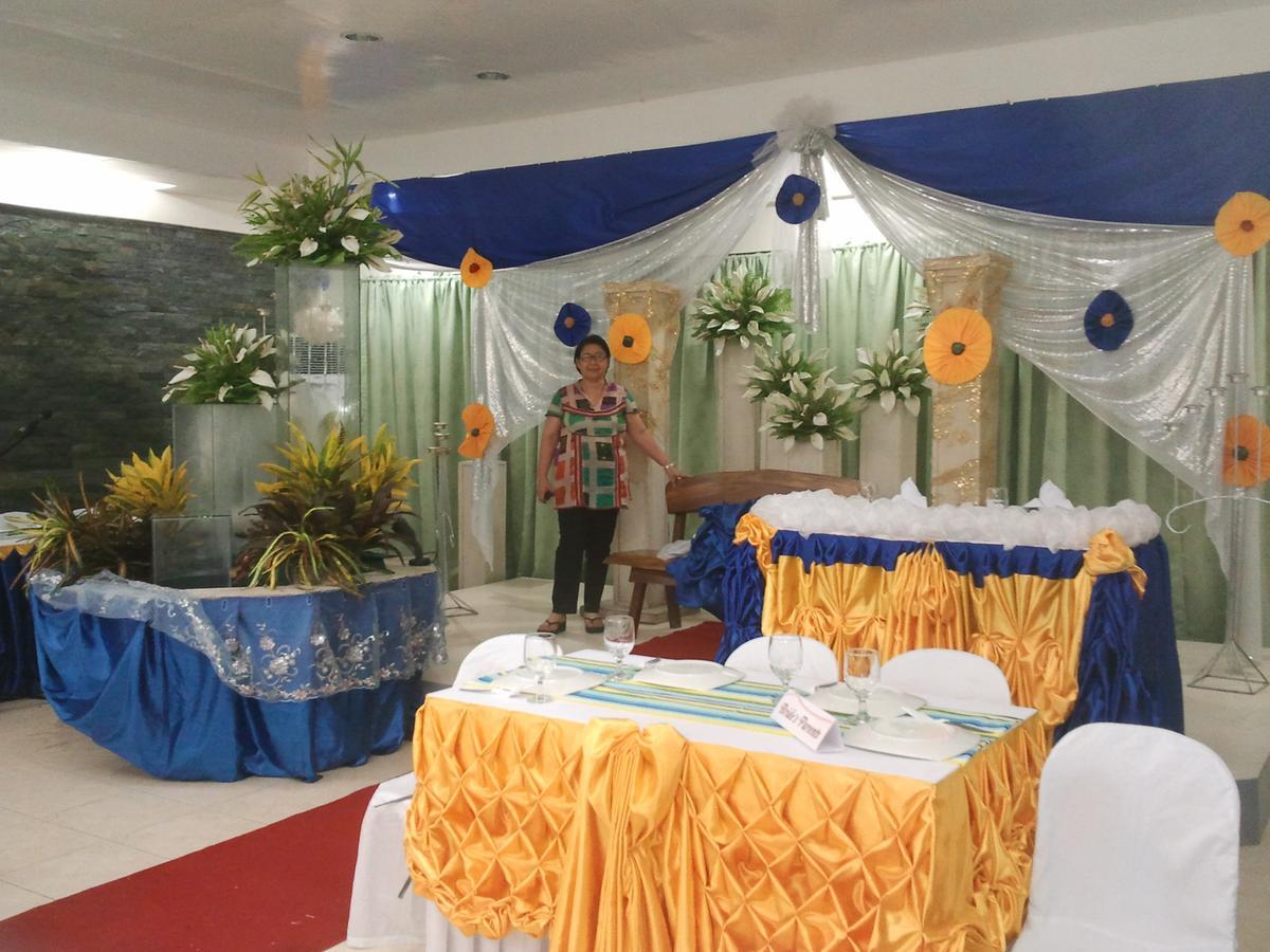 Hotel Gazebo Pools and Restaurant Cabadbaran Exterior foto