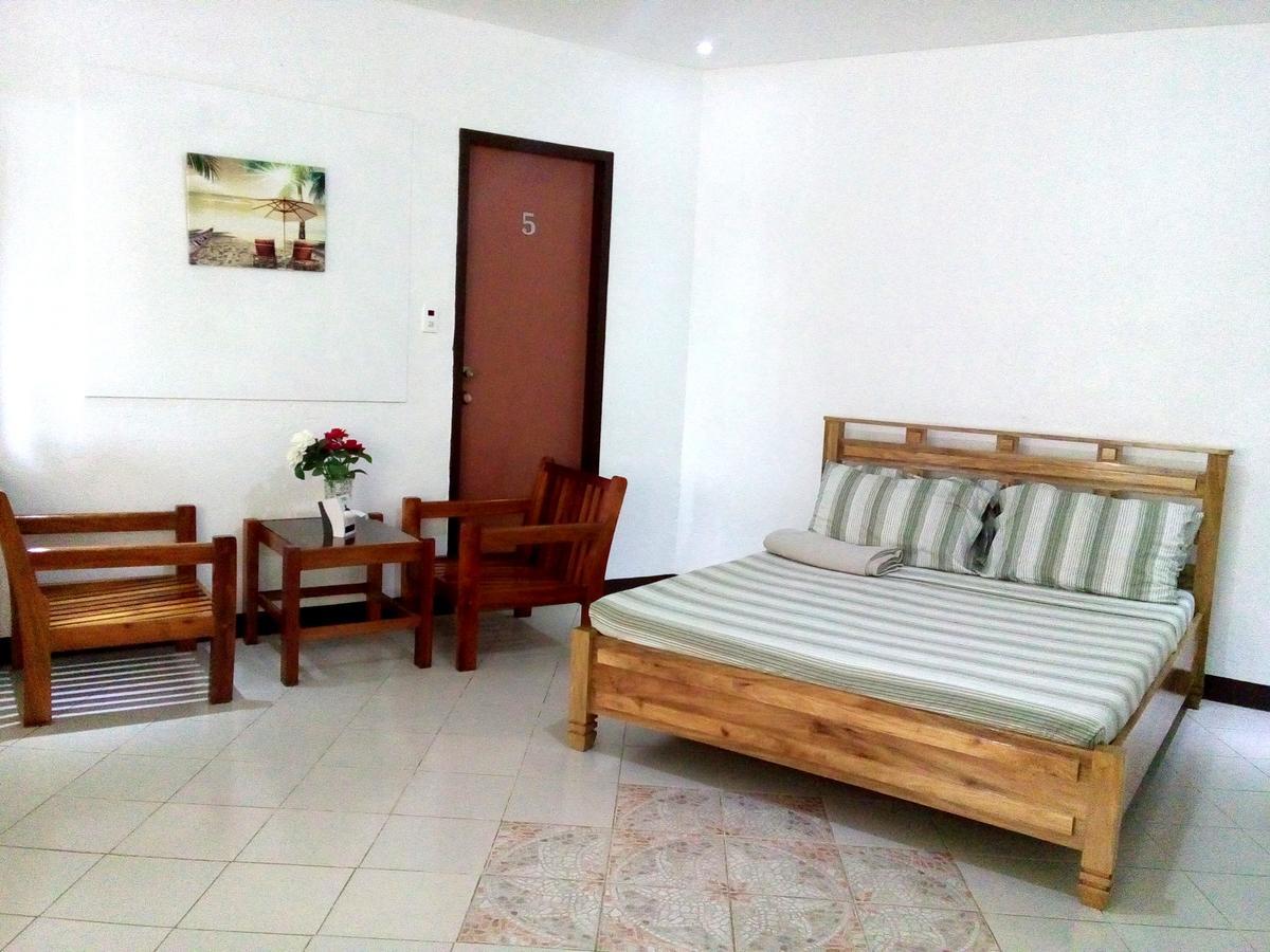 Hotel Gazebo Pools and Restaurant Cabadbaran Exterior foto