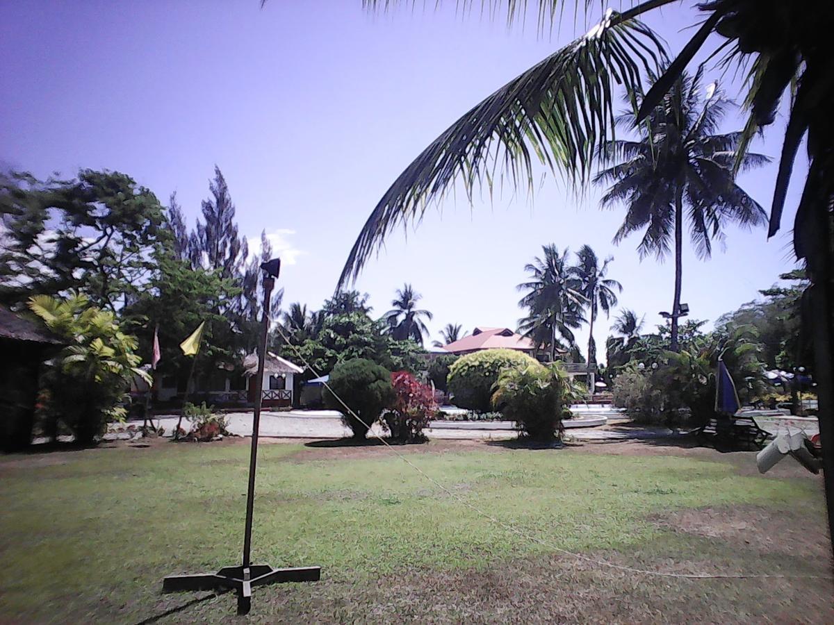 Hotel Gazebo Pools and Restaurant Cabadbaran Exterior foto